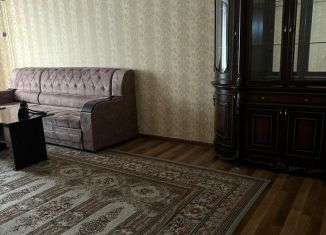 Сдается 2-комнатная квартира, 90 м2, Дагестан, улица Сальмана, 91Г