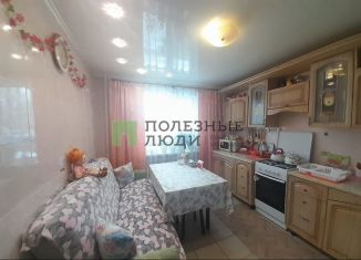 Продам 3-комнатную квартиру, 70 м2, Киров, Боровая улица, 24к4