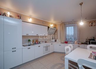 Продажа 3-комнатной квартиры, 100 м2, Тверь, улица Скворцова-Степанова, 85