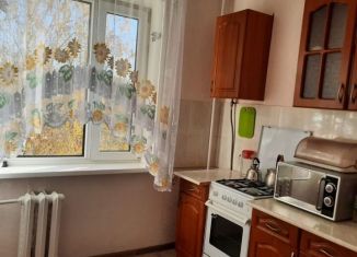 Сдача в аренду 2-ком. квартиры, 52 м2, Нижнекамск, улица Мурадьяна, 8А