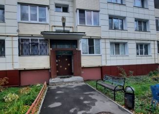 Продается 2-ком. квартира, 52 м2, деревня Кузнецы, Новая улица, 18