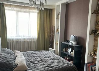 Продается 3-ком. квартира, 64.8 м2, Тюмень, улица Александра Логунова, 20, Восточный округ