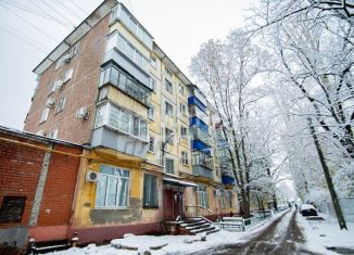 Продаю 3-ком. квартиру, 56 м2, Липецкая область, улица Плеханова, 34