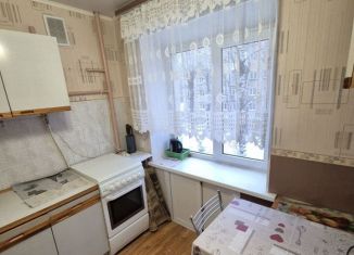 Сдам 2-комнатную квартиру, 45 м2, Ярославль, улица Большие Полянки, 17, Красноперекопский район