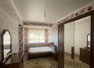 2-комнатная квартира в аренду, 75 м2, Махачкала, Кородинская улица, 8