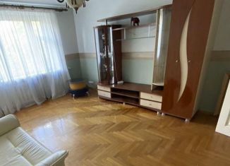 Продам 4-комнатную квартиру, 75.3 м2, Ставропольский край, улица Мира, 456