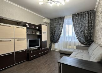 Сдается 2-комнатная квартира, 52 м2, Тольятти, Тополиная улица, 17