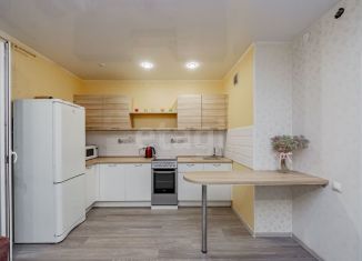 Продам квартиру студию, 29.7 м2, Тюмень, улица Дмитрия Менделеева, 2к2, ЖК Кристалл