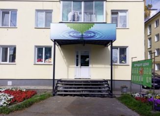 Продается торговая площадь, 200 м2, Серов, улица Ленина, 169