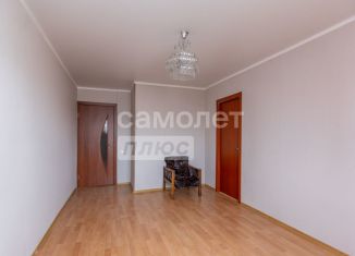 Продаю 3-ком. квартиру, 50 м2, Оренбург, проезд Коммунаров, 24