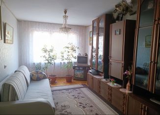 Продам 3-комнатную квартиру, 63 м2, Челябинск, улица Братьев Кашириных, 114, Калининский район