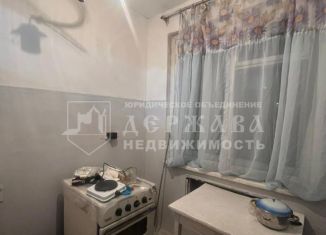 Продаю 2-ком. квартиру, 48 м2, Кемеровская область, Стахановская улица, 21А