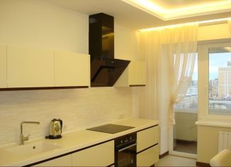 Сдам 3-ком. квартиру, 130 м2, Москва, Истринская улица, 8к3, ЖК Пальмира