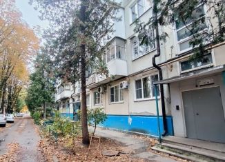 Продам 1-ком. квартиру, 31 м2, Краснодарский край, улица Советской Армии, 14