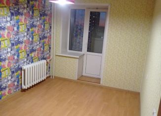 Продается трехкомнатная квартира, 83.6 м2, Алтайский край, улица Крупской, 145