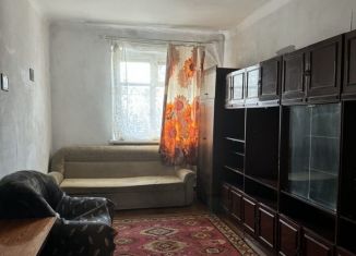 Трехкомнатная квартира в аренду, 80 м2, Новокузнецк, Трестовский переулок, 10