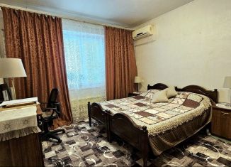 Продается 2-комнатная квартира, 52 м2, Таганрог, улица Чехова, 336