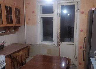 Сдается в аренду 3-ком. квартира, 85 м2, Великие Луки, улица Дружбы, 33к2