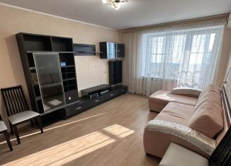 Сдаю в аренду 2-ком. квартиру, 50 м2, Хабаровск, улица Карла Маркса, 143Е