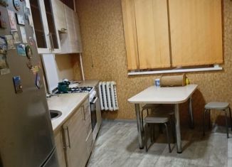 Аренда 4-комнатной квартиры, 80 м2, рабочий посёлок Луховка, Октябрьская улица, 18