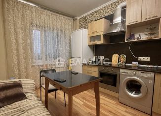 Продается 1-комнатная квартира, 38.2 м2, Белгород, улица Есенина, 8