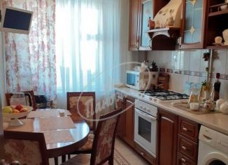 Продается 3-ком. квартира, 65 м2, Калужская область, Дорожная улица, 34