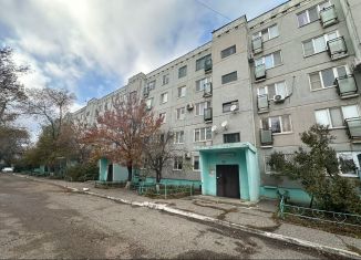 2-ком. квартира в аренду, 50 м2, Элиста, улица Максима Горького