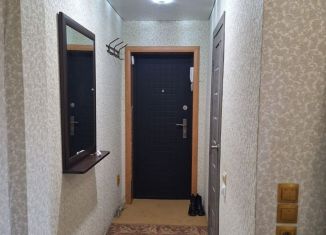 Продается 3-комнатная квартира, 60 м2, Алтайский край, Ленинградская улица, 1А