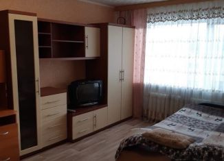 Сдам в аренду 1-ком. квартиру, 30 м2, Магадан, улица Лукса, 8, микрорайон Торговый