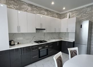 Сдаю в аренду 2-ком. квартиру, 95 м2, Пятигорск, улица Пестова, 3