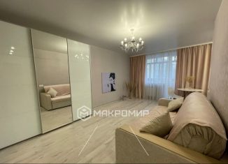 Продажа 2-ком. квартиры, 45 м2, Новосибирск, улица Динамовцев, 16, Советский район