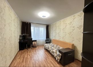 Продается 3-комнатная квартира, 59 м2, Москва, станция Дегунино, Дубнинская улица, 8к1