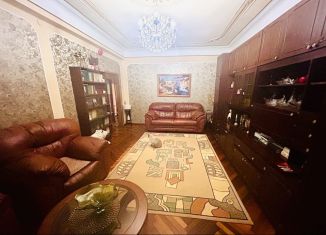 Трехкомнатная квартира на продажу, 87 м2, Курск, улица Чехова, Центральный округ