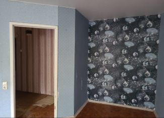 Продажа 2-комнатной квартиры, 47 м2, Ломоносов, улица Победы, 19