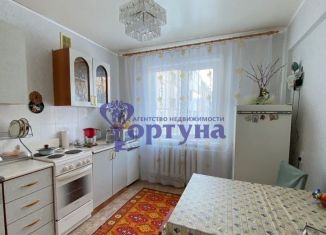 Продаю двухкомнатную квартиру, 47.9 м2, Саянск, Центральный микрорайон, 8