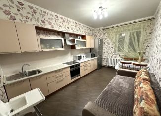 Сдача в аренду 3-комнатной квартиры, 65 м2, Казань, улица Адоратского, 1А