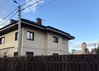 Сдаю в аренду дом, 180 м2, Москва, улица Арсюкова, 20Ак56