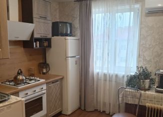 Продается 3-комнатная квартира, 63 м2, Балахна, улица Рязанова, 76