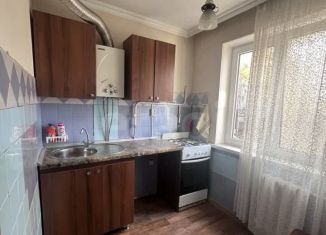 Продам 2-ком. квартиру, 47 м2, Владикавказ, улица Леонова, 9к4