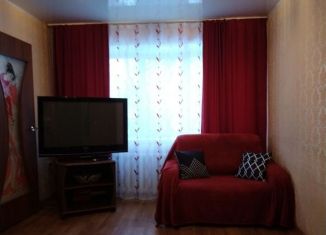 Сдаю 2-ком. квартиру, 51 м2, Копейск, улица Кожевникова, 3А