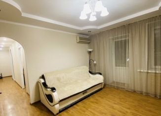 2-комнатная квартира в аренду, 55 м2, Казань, улица Баумана, 30