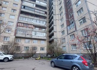 Трехкомнатная квартира на продажу, 71.1 м2, Санкт-Петербург, улица Олеко Дундича, 35к3, метро Обухово