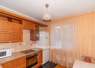 Продается 2-комнатная квартира, 55 м2, Челябинск, улица Захаренко, 7, Курчатовский район