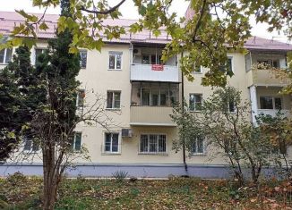 Продам двухкомнатную квартиру, 42 м2, Крымск, улица Свердлова, 16