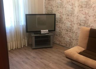 Сдам в аренду 1-ком. квартиру, 37 м2, Туапсе, улица Карла Маркса, 18