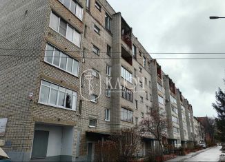 Продам 1-комнатную квартиру, 36 м2, Чебоксары, улица Красина, 14