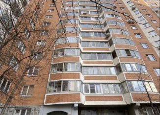 Сдам в аренду трехкомнатную квартиру, 73 м2, Москва, улица Дыбенко, 22к1, САО