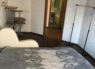 Сдача в аренду 2-ком. квартиры, 40 м2, Новосибирск, Красный проспект, 90, метро Сибирская