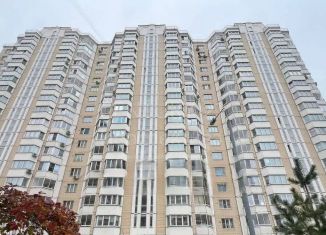 Продам двухкомнатную квартиру, 64 м2, Москва, улица Недорубова, 27, метро Улица Дмитриевского