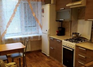 Сдам 1-ком. квартиру, 32 м2, Санкт-Петербург, улица Димитрова, 16к3, метро Купчино